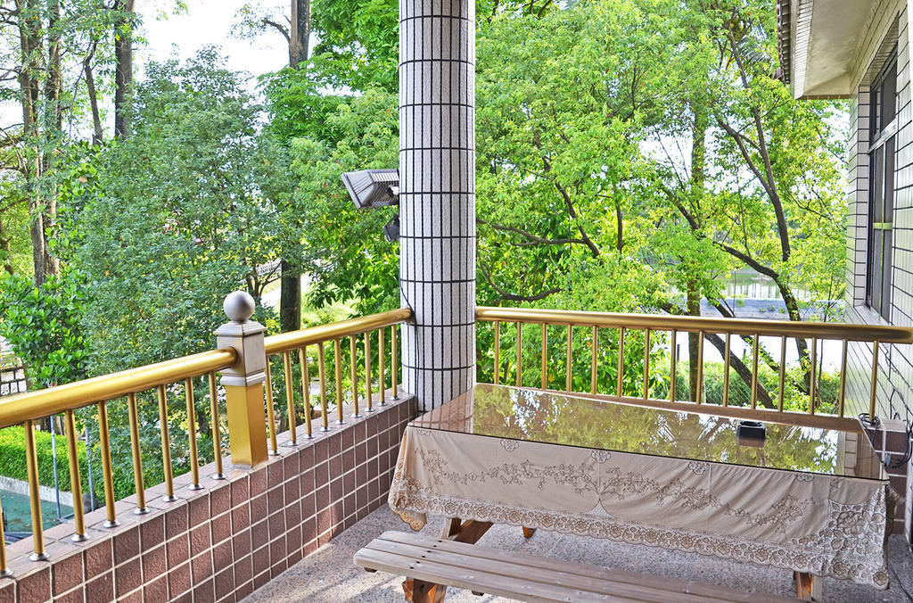 Kaohsiung Meinong Rabbit Paul Homestay B&B Mei-nung Extérieur photo